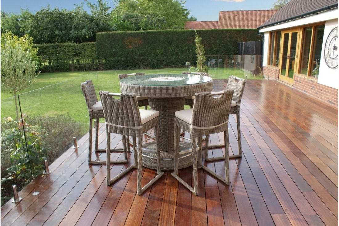 Maze Rattan Winchester 6 Seater Round Bar Set With Ice Bucket